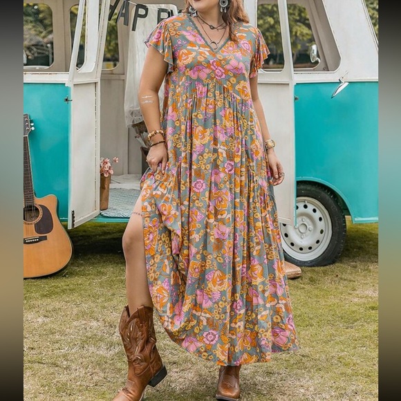 Plus size boho floral print butterfly sleeve belted maxi dress - Picture 6 of 10